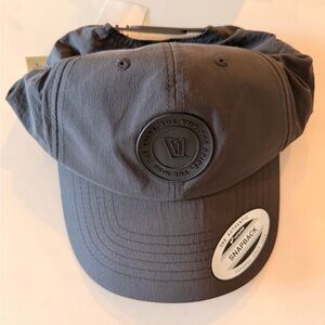 Vuori Snapback Cap in Charcoal